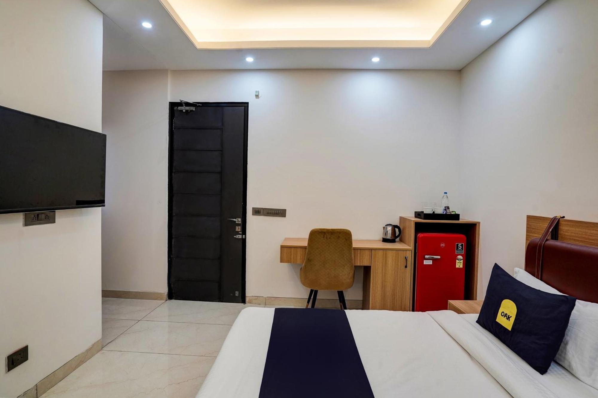 Hotel O Parkinn Gurgaon Exterior foto