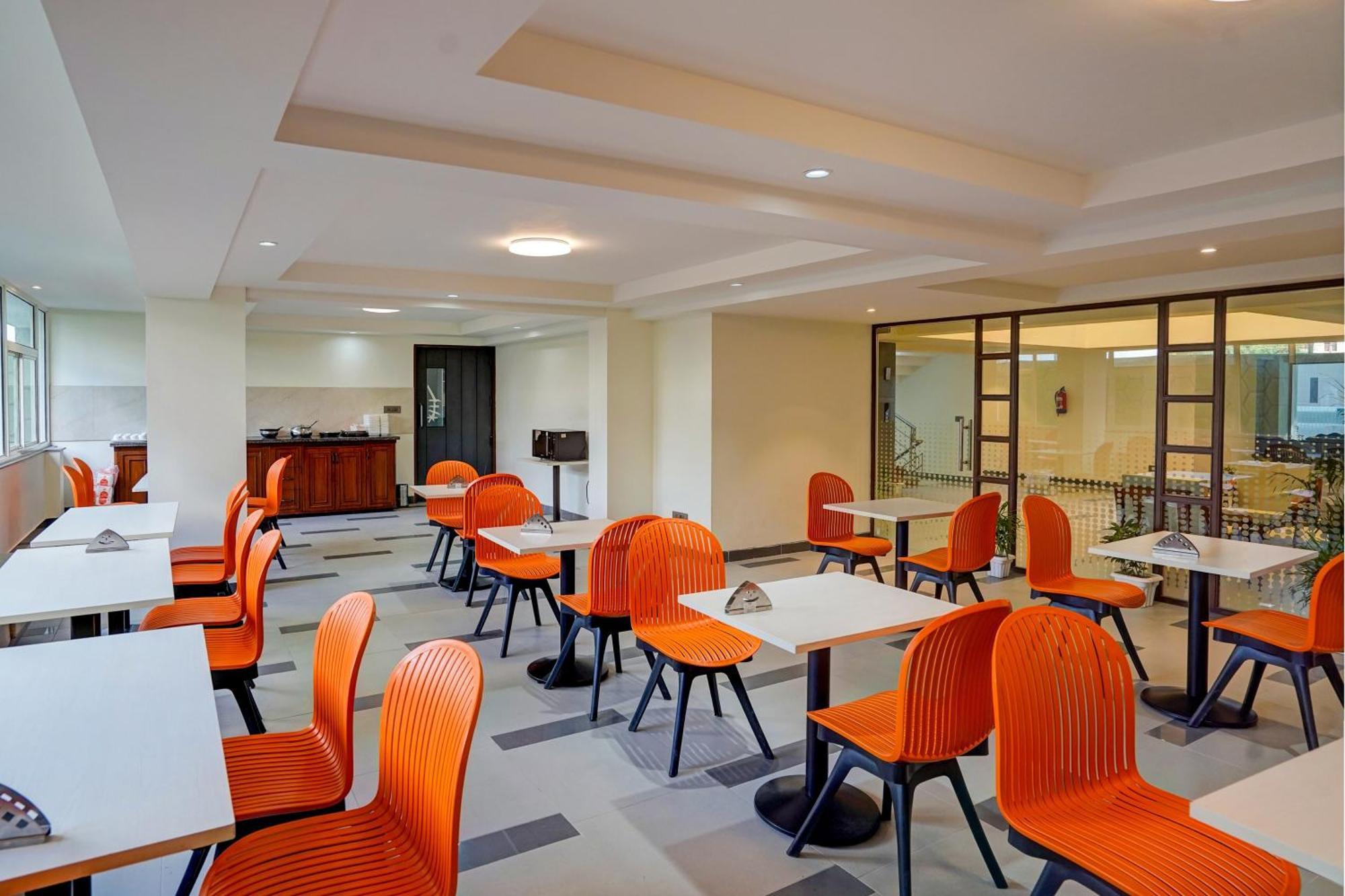 Hotel O Parkinn Gurgaon Exterior foto